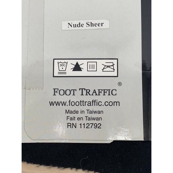 FOOT TRAFFIC Women’s Nude Sheer Striped Pull-On Footed Tights SZ OS - Picture 5 of 7